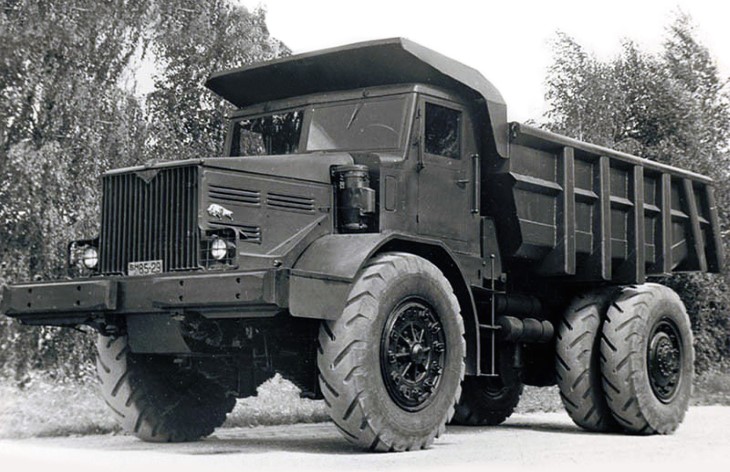 История МАЗ-525